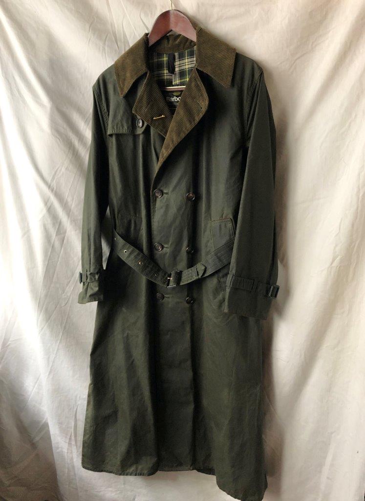 Vintage Barbour Trench Coat Sage & Navy | ILLMINATE blog