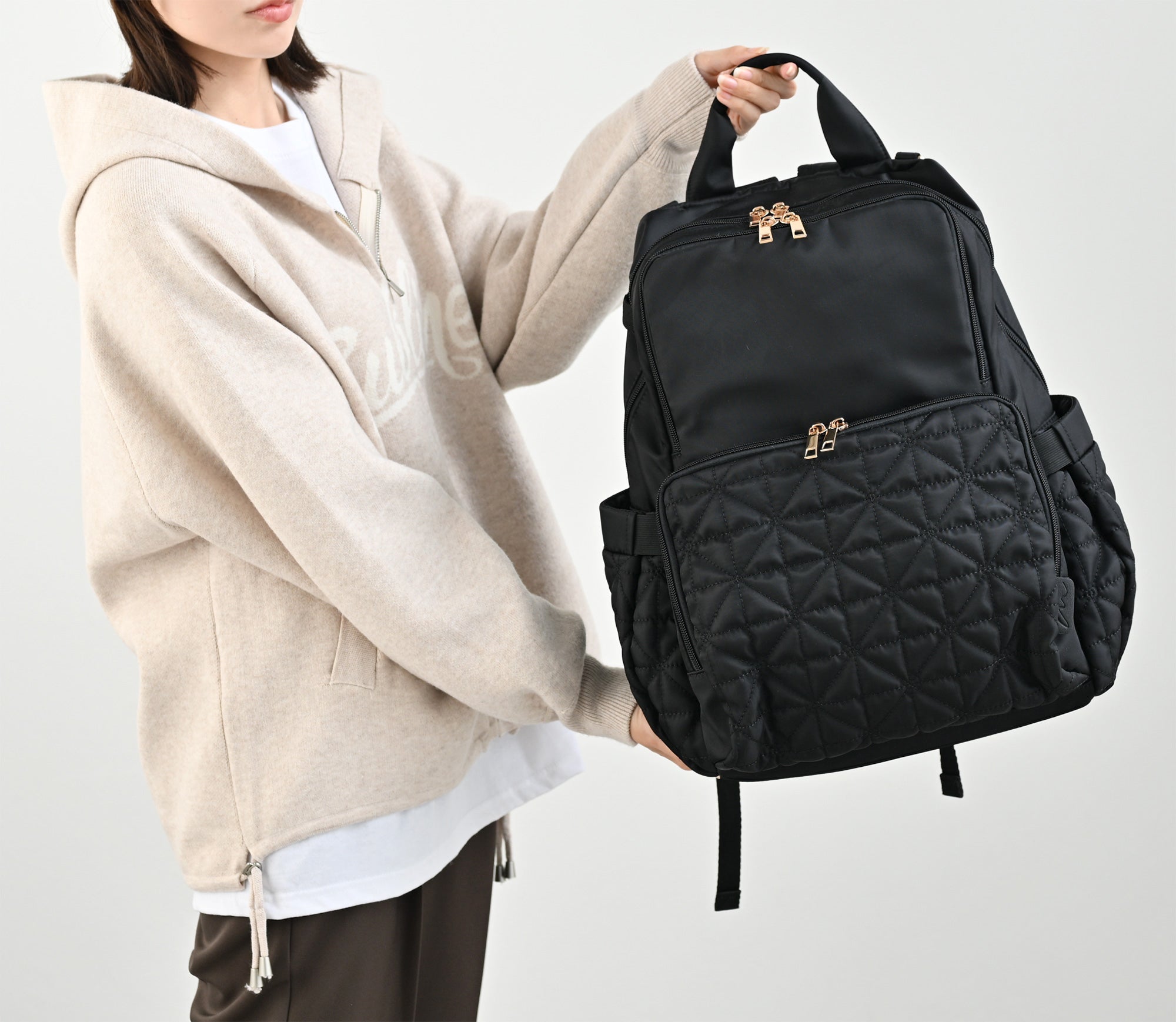 祝！再販】コラボ史上最強！汚れもの収納/20ポケット/保冷機能付き