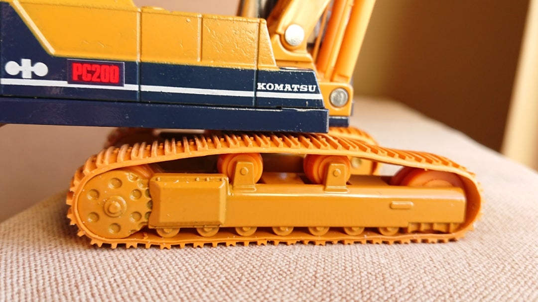 トミカダンディ コマツ パワーショベルPC200 | ささひろと美果