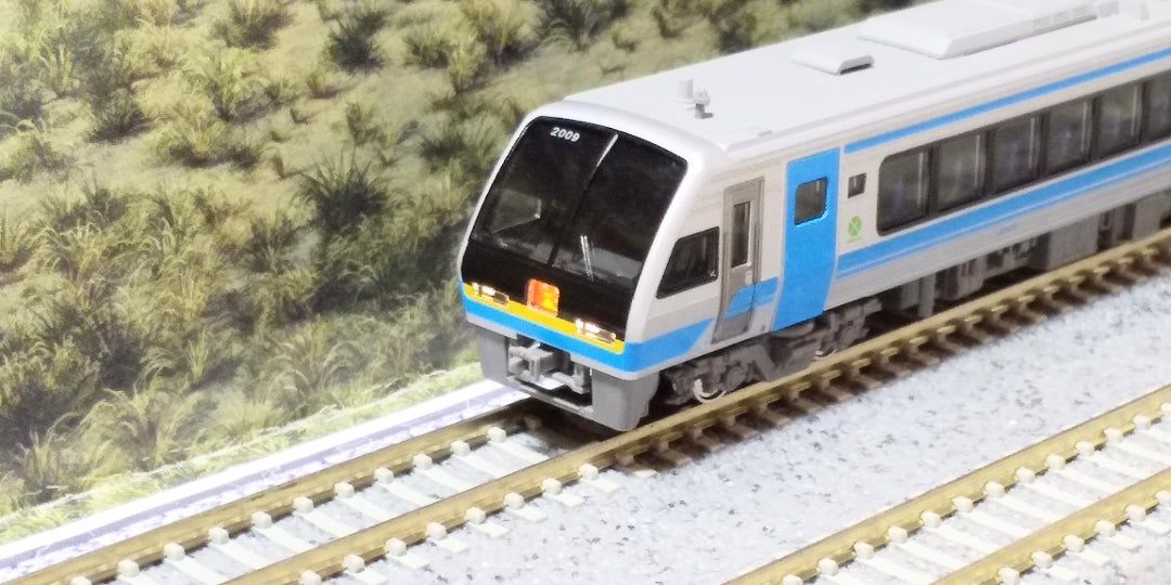 KATO JR四国2000系 特急「南風」 4両セット 入線‼️その➀ (品番10