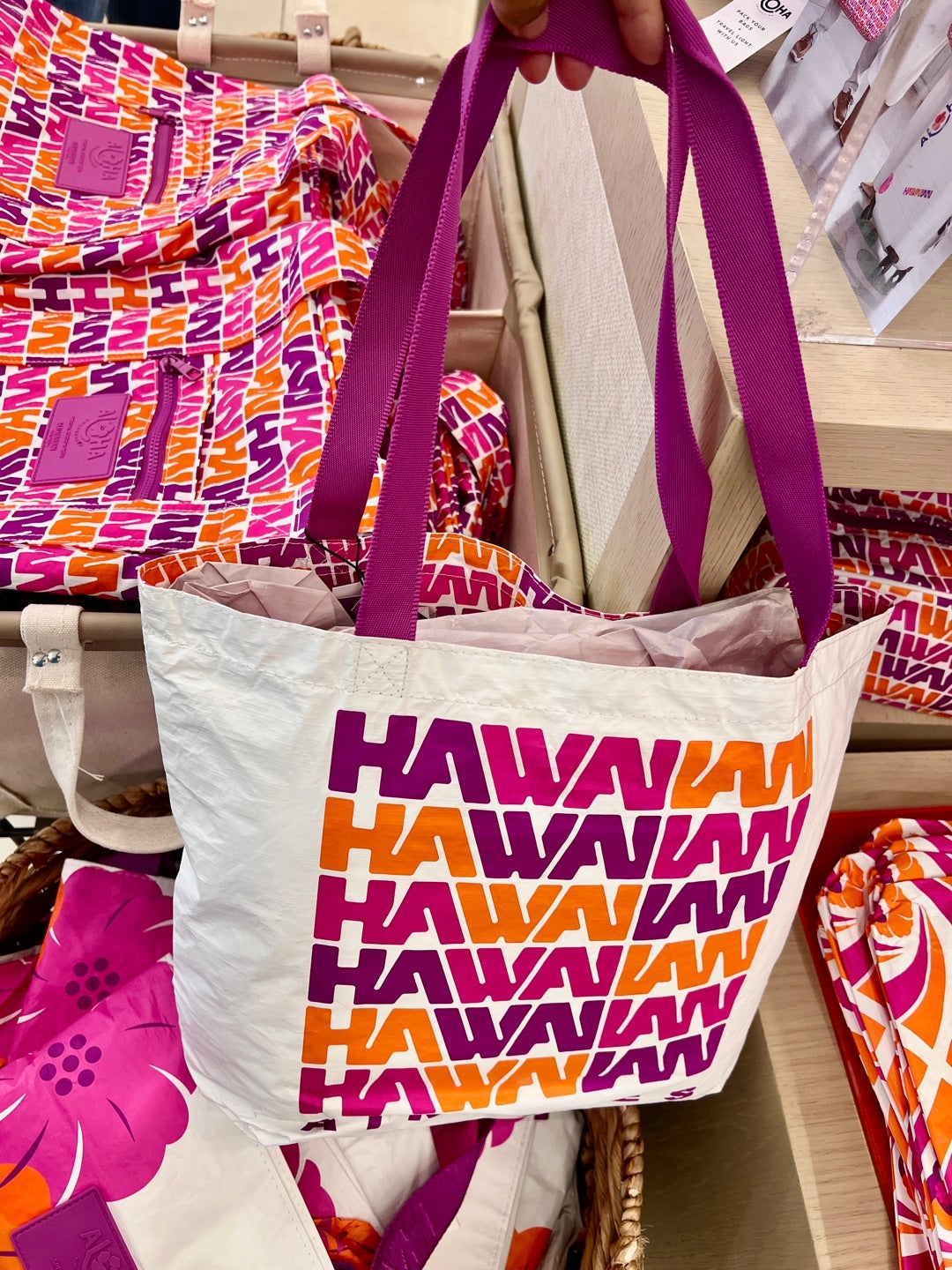 Aloha Collection とハワイアン航空のコラボシリーズ。発売翌日で