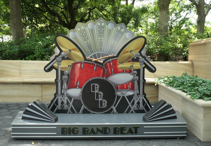 なりきりフォトスポットも♪BBB デコレーション2 | Disney探検隊！