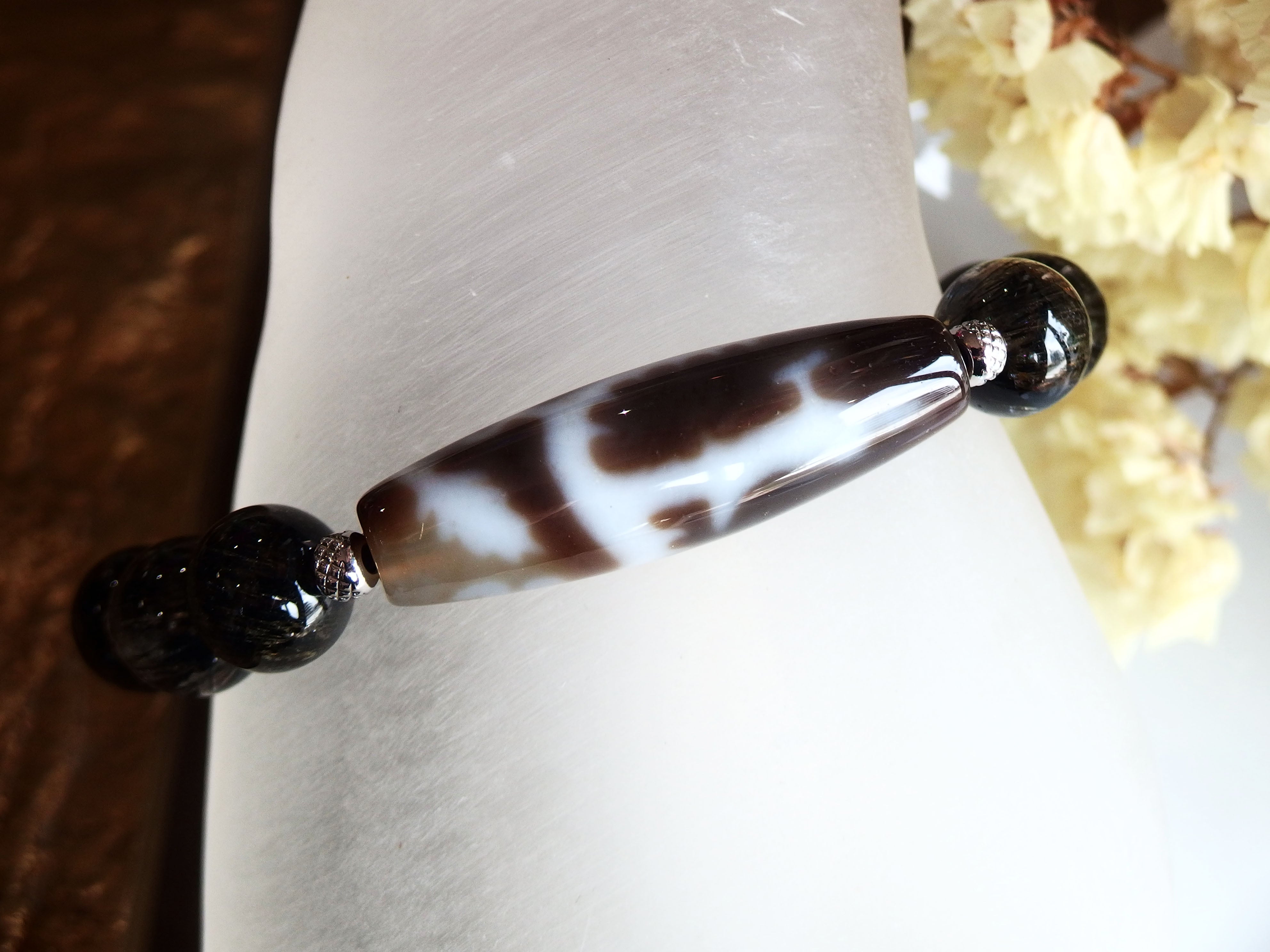 神秘性と美しさに圧倒されてしまう騎龍観音天珠 | Gems〜ジェムズ〜