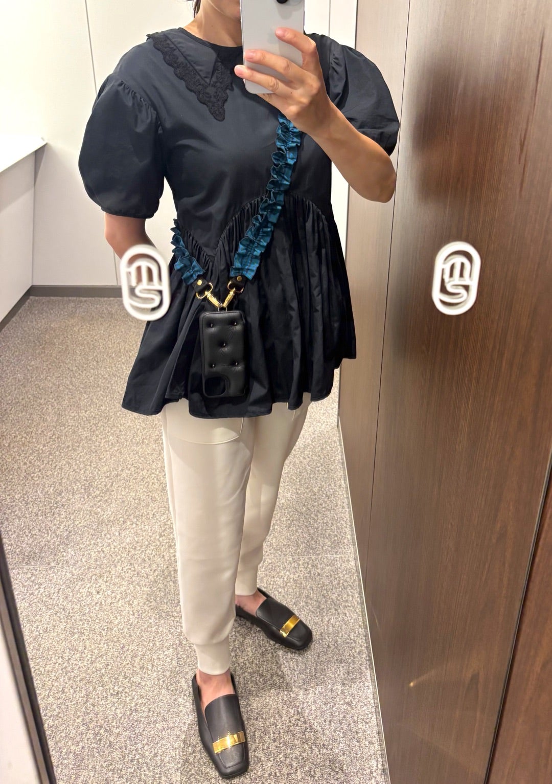 ファミリアチェックフリルのストラップ | あぁちゃんのママ日記