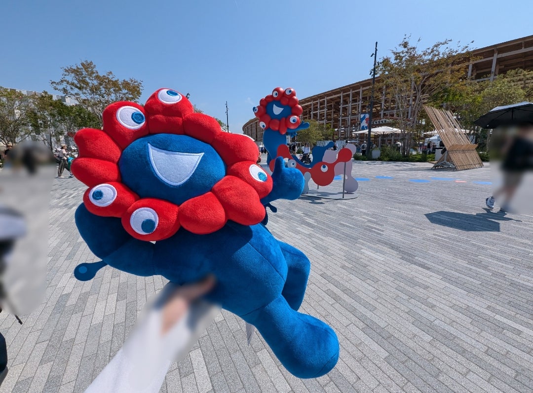 大阪万博西ゲートのミャクミャクくじ攻略法 | 遠方組ディズニー 〜3人