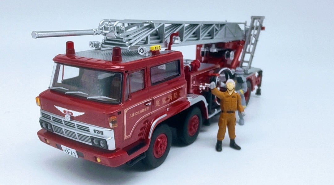 TLVの王様的存在！！】トミカリミテッドヴィンテージNEO 日野TC343型