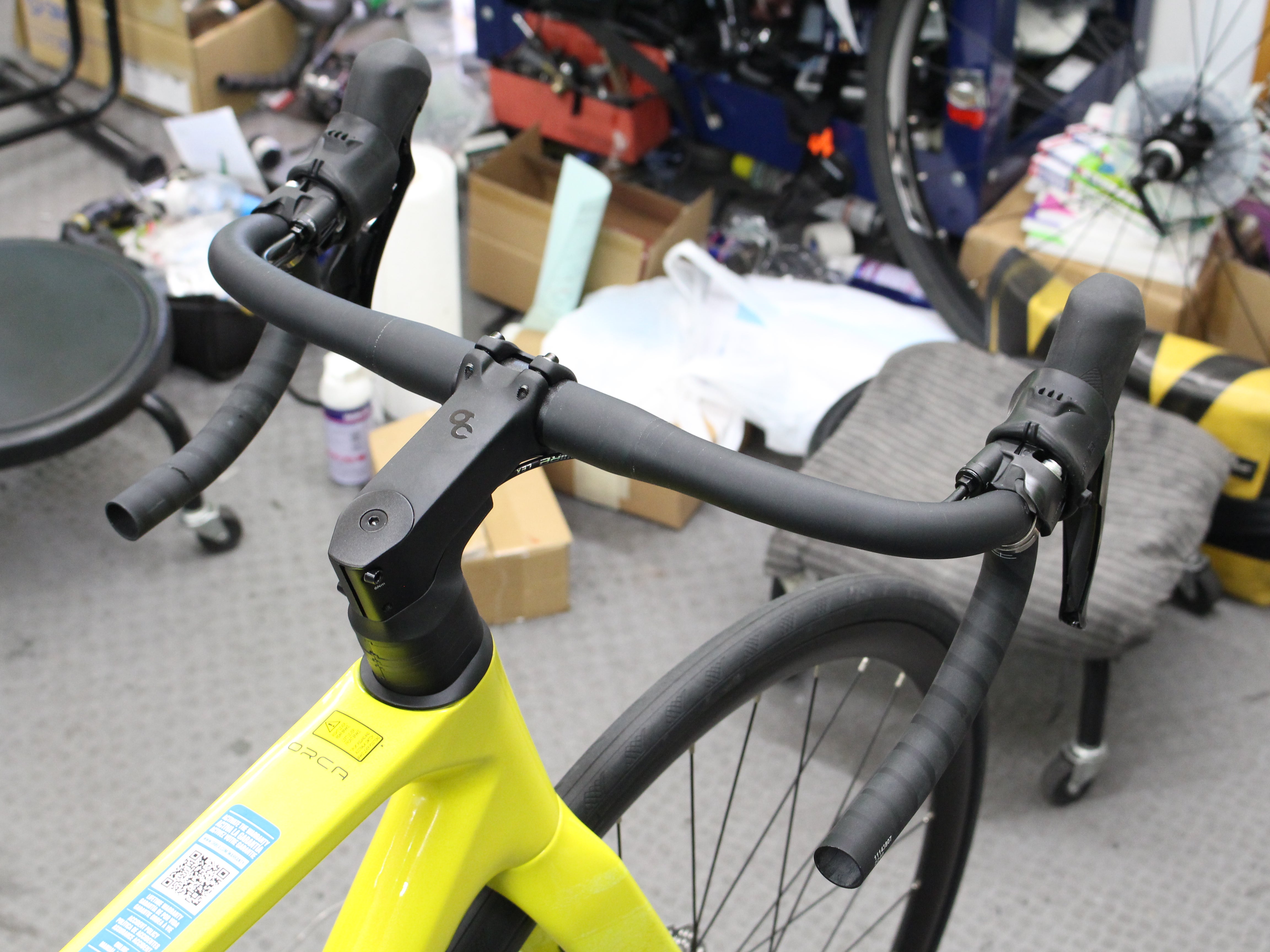 最適なポジションを快適なハンドルで！OnebyESU ジェイカーボンマホラ