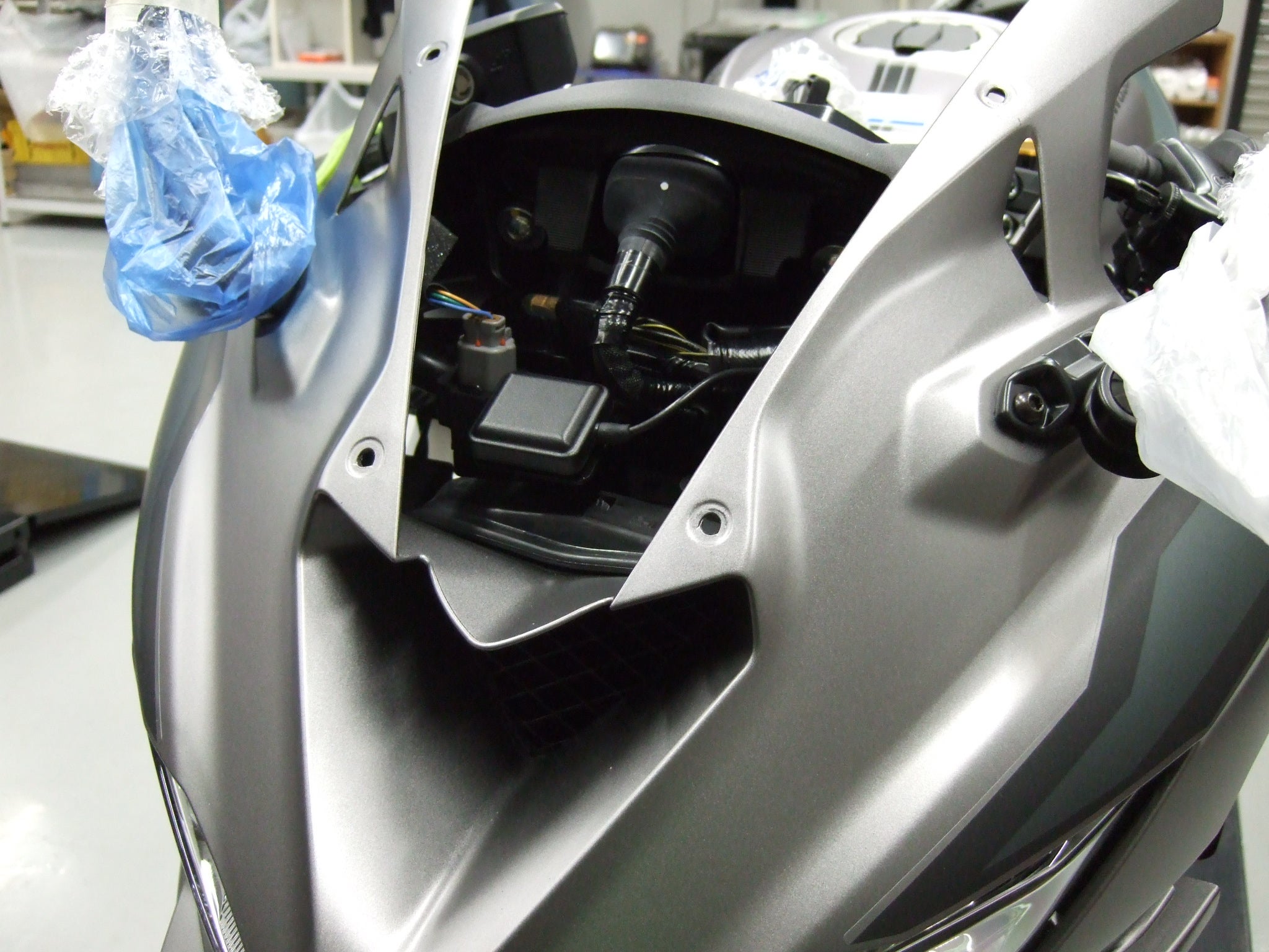 ZX-4RにETCとUSB | 八尾カワサキ本店スタッフブログ