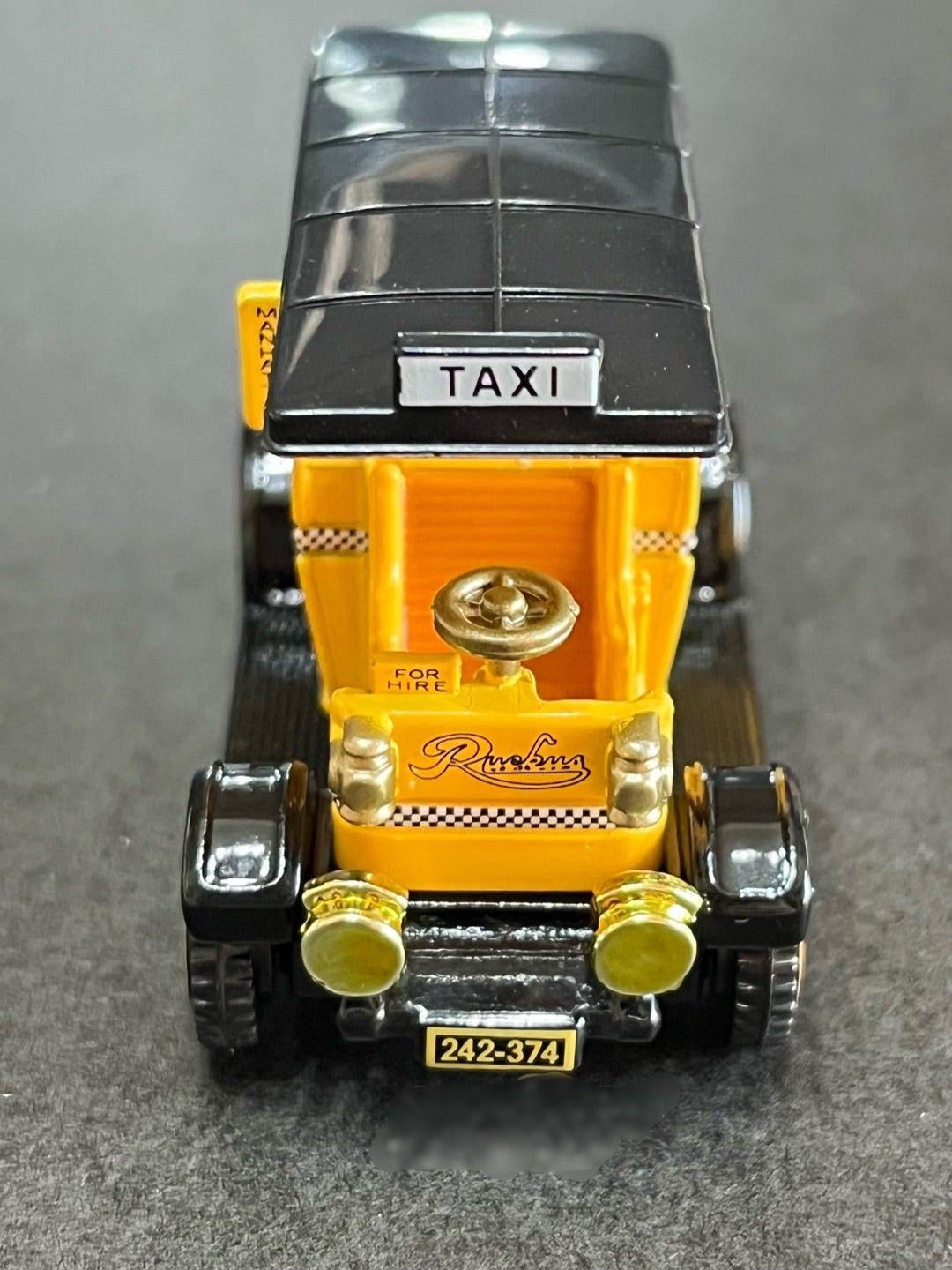 新発売！ジャングルクルーズとミッドタウンキャブのトミカ