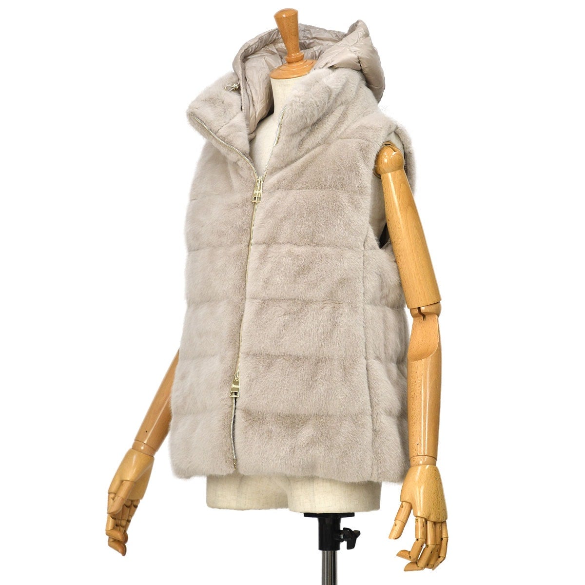 HERNOのエコファーダウンベスト』 | ちょこっと贅沢サロン