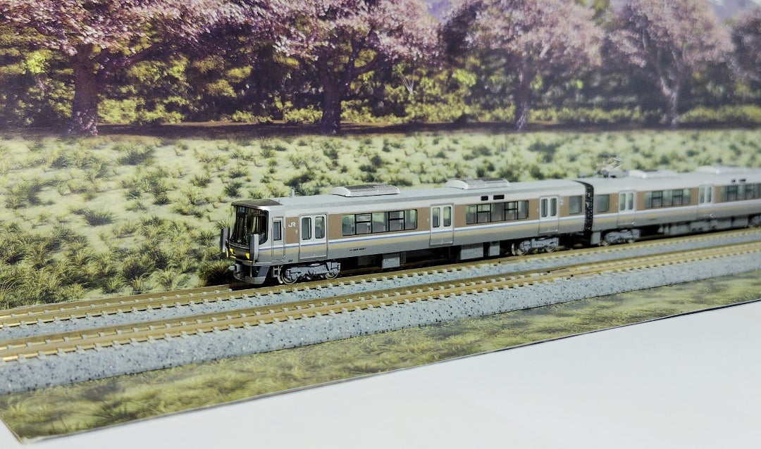 KATO 223系2000番台 8両編成セット 楽天市場】223系2000番台 新快速 8両セット【KATO・10-1899】「鉄道