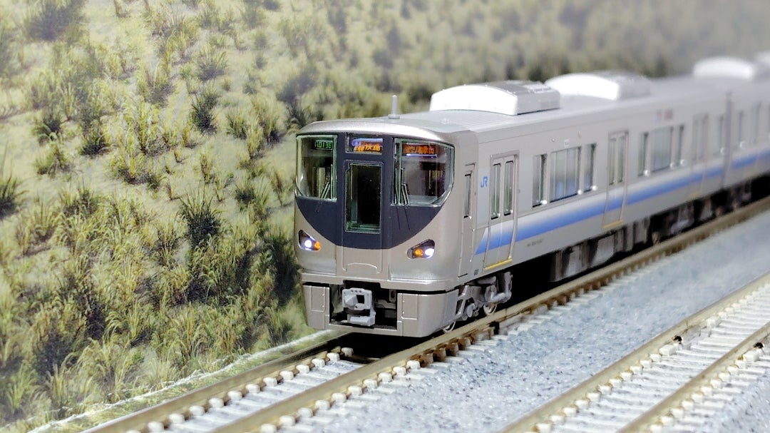 KATO 225系5000番台(関空・紀州路快速) 入線‼️ その① (品番10-926