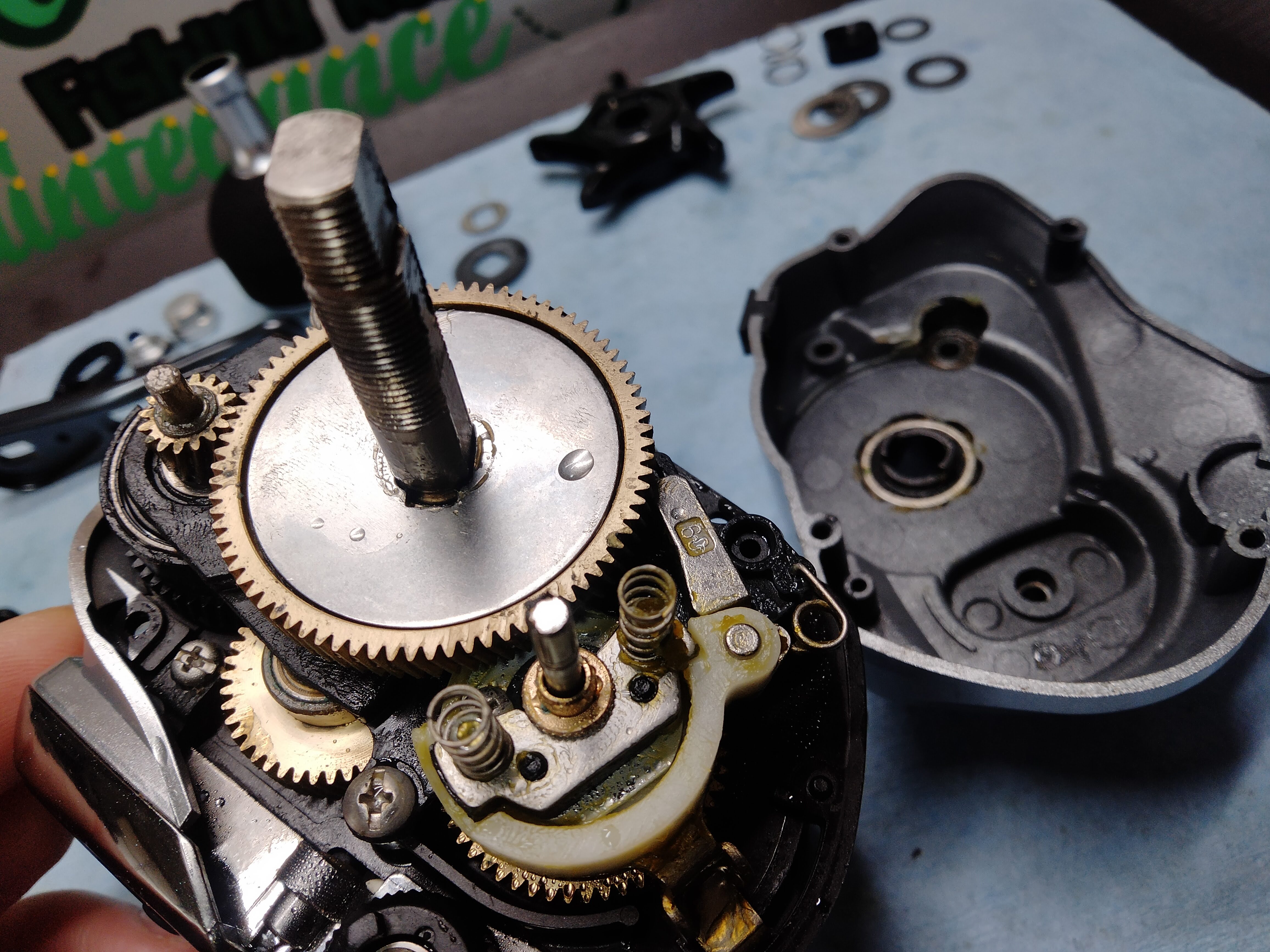 13フォースマスター400整備その① | reelmaintenance-higarageのブログ