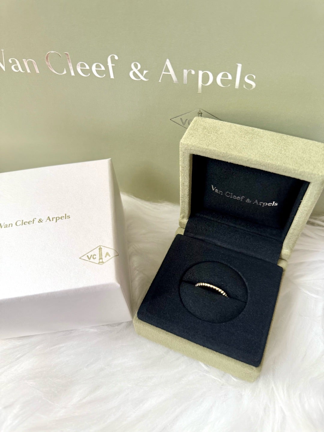 ヴァンクリーフ＆アーペルペルレリングスモール購入ブログ在庫なしレポ