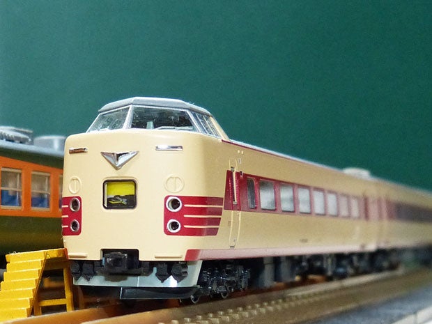 KATO京都駅店特製品381系1000番台タイプ「こうのとり」 6両セット