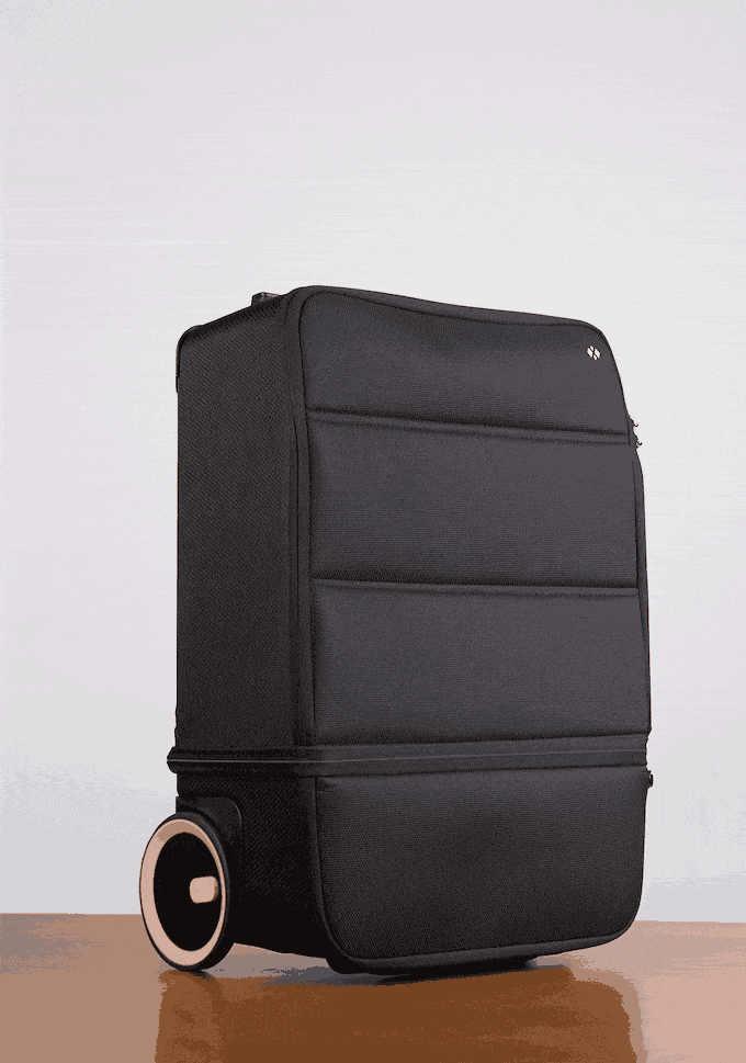 サイズ変更可能！旅好きの『欲しい』を詰め込んだ多機能スーツケース