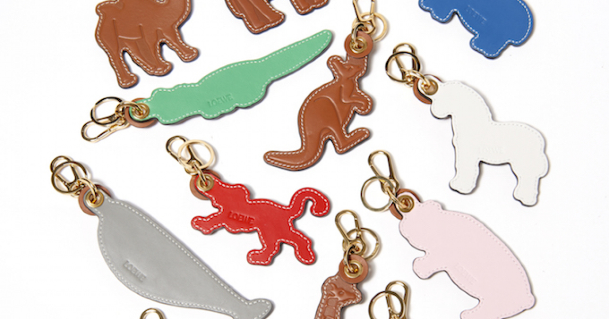 ロエベから「ノアの箱舟」モチーフのアニマルチャームが登場