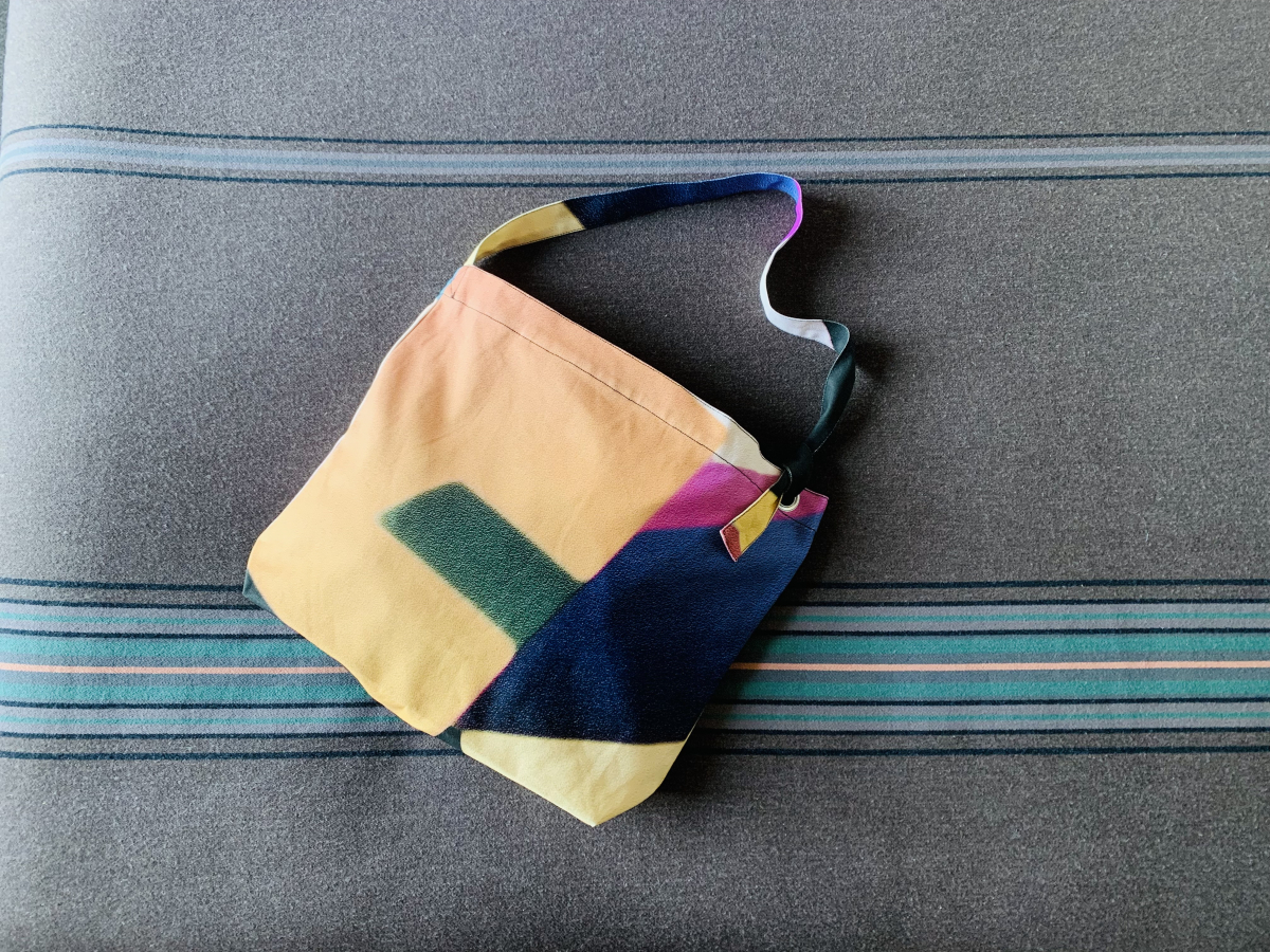 ブライアン・イーノ展で見つけた、“世界にひとつだけ”のトート