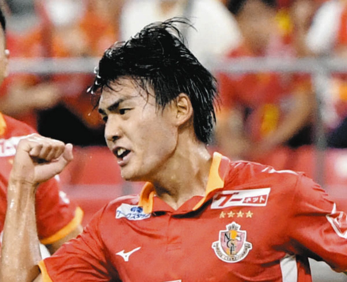 名古屋グランパス・久保藤次郎、柏へ完全移籍「グランパスのエンブレム