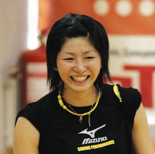 バレーボール元日本代表・大友愛さんが竹下、木村との「姉妹コーデ」を