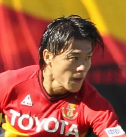 田中隼磨が名古屋グランパスのクラブハウスを訪れ引退報告「今も昔も