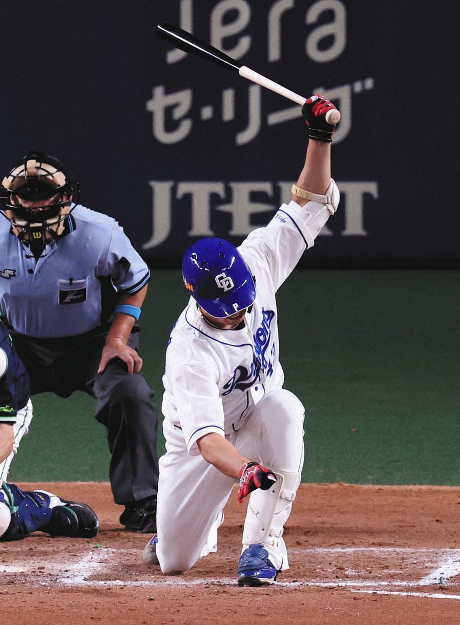 延長サヨナラ場面2死満塁で代打まさかの投手・三ツ間 プロ5年目6打席目