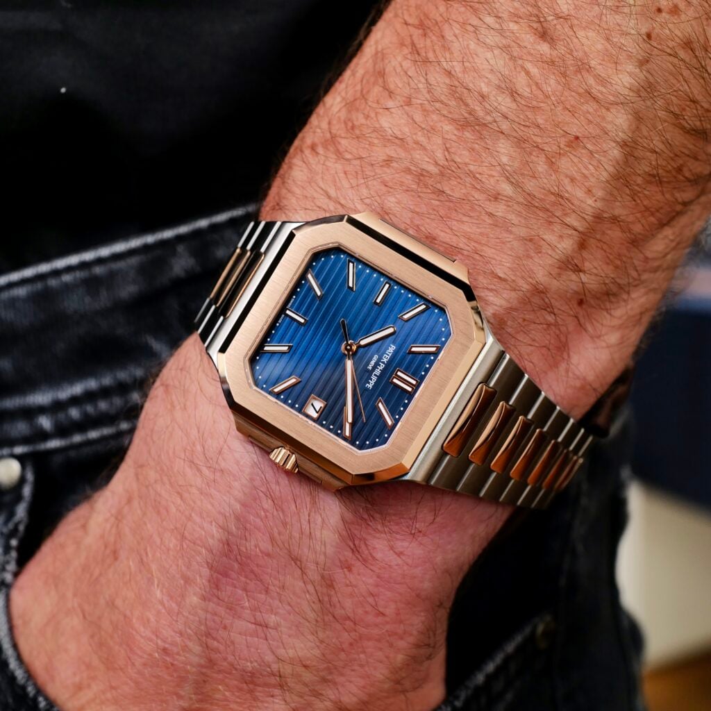 パテック フィリップがスクエアデザインの新作、キュビタスを発表