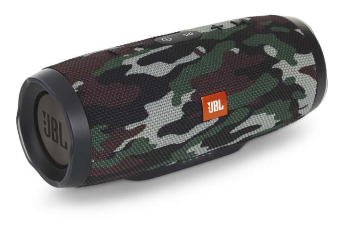 カモフラ柄がアウトドアにピッタリ！JBLの防水Bluetoothスピーカー