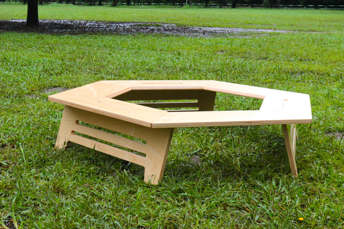 テーブル＝長方形の概念を変えたThe Arth「ヘキサテーブル