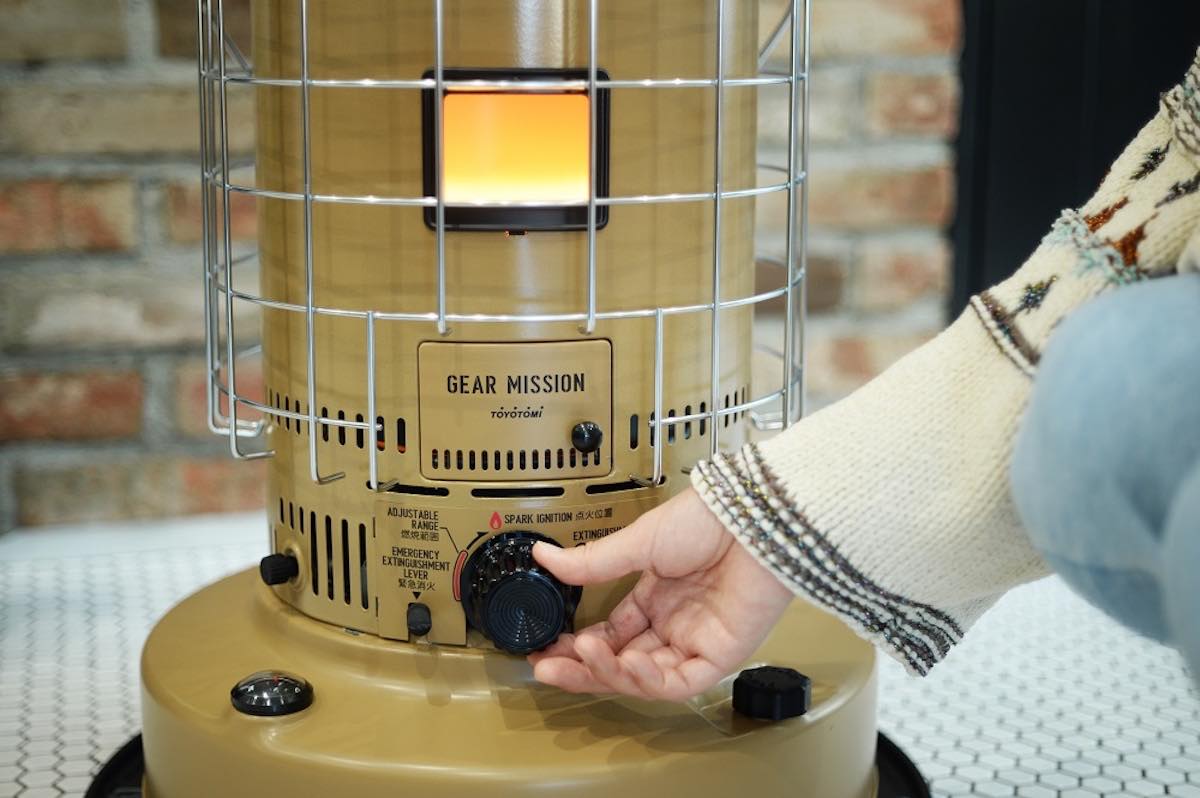 ギア感あふれるトヨトミのストーブで暖かい冬を過ごそう