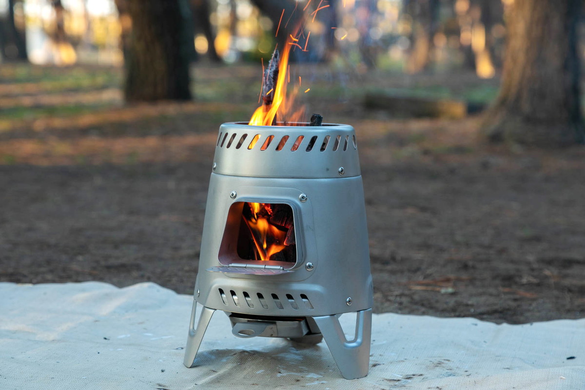 デカトロンにも焚き火台はあるぞ！ケシュア「キャンプ ウッドストーブ