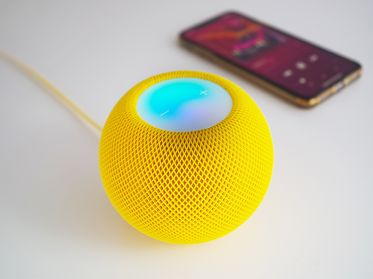 Apple「HomePod mini」は音声操作の便利さ以上にスピーカーの音質が