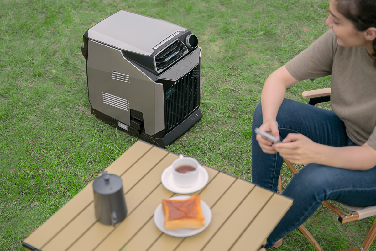 バッテリー内蔵で約8時間も稼働するポータブルクーラーって車中泊に