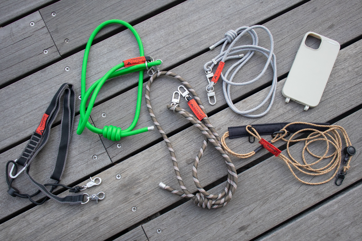 クライミングロープを使った「トポロジー」のスマホショルダーなら大人