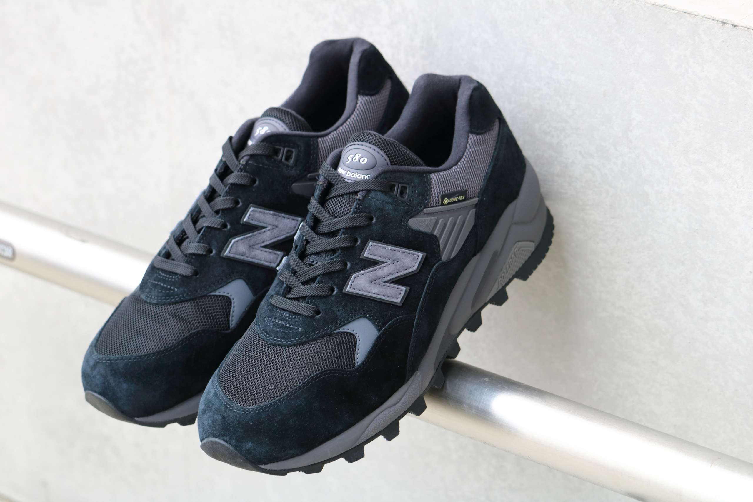 おしゃれなのに高機能。だからいつでもどこでも頼りになるゴアテックス