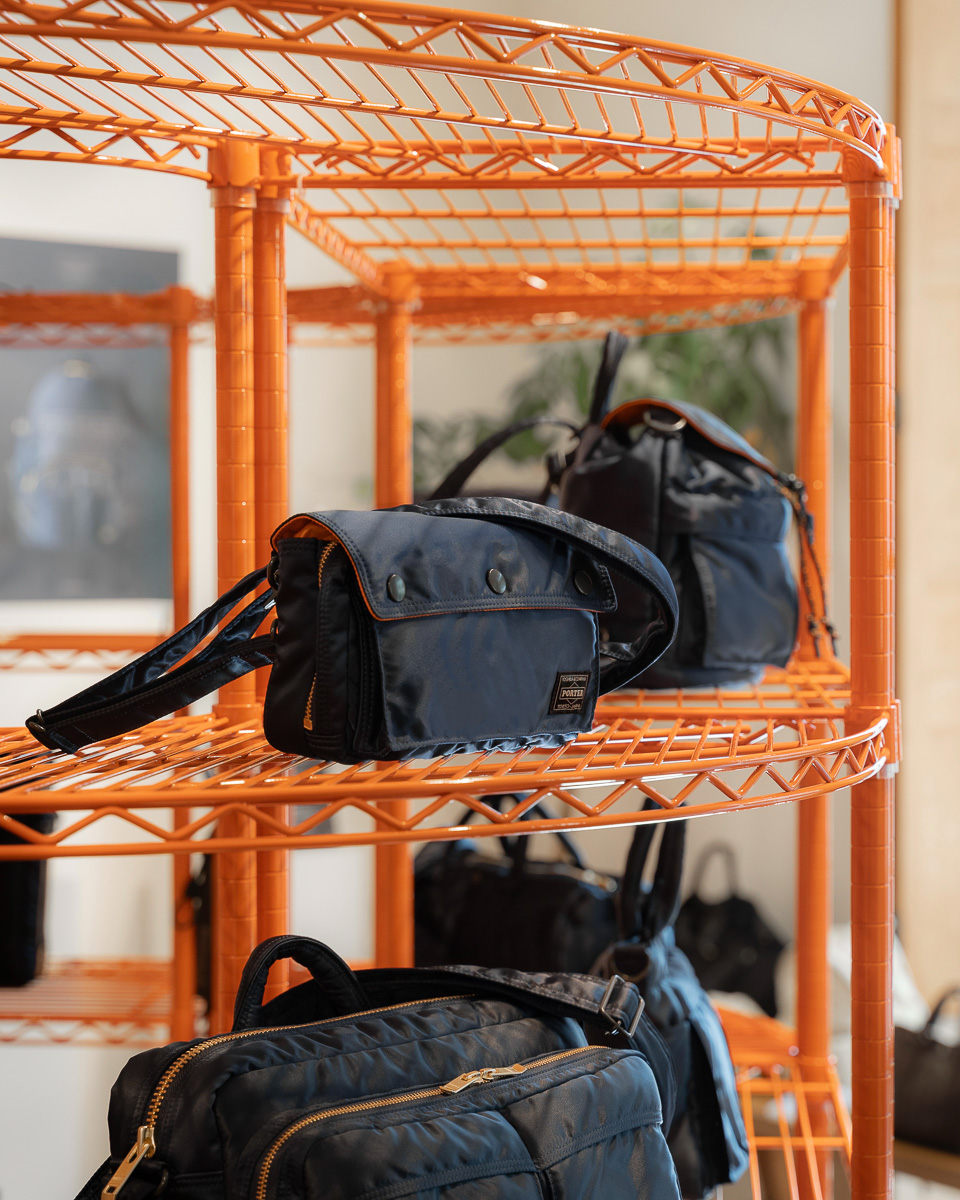 ポーターの人気バッグ「タンカー」、100％植物由来の新モデルに