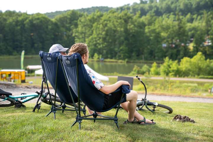 ハンモックブランドらしい心地良さ！ENO「ラウンジャーDLチェア」が