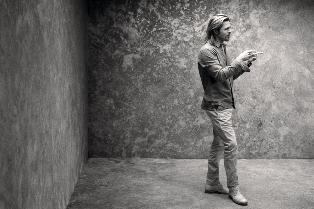 シャネル N°5の新広告キャンペーンに初の男性ミューズとしてブラッド