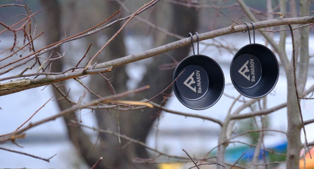 ステンレスを強化する黒酸化加工で「一生もの」のマットブラック