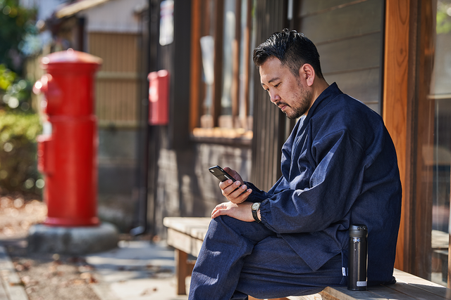 鎌倉シャツが地元のお寺と共同開発。日常に馴染む「究極の作務衣