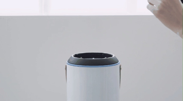 ミストを使わず、湿気を感じないドライで冷たい風の冷風機ドライ