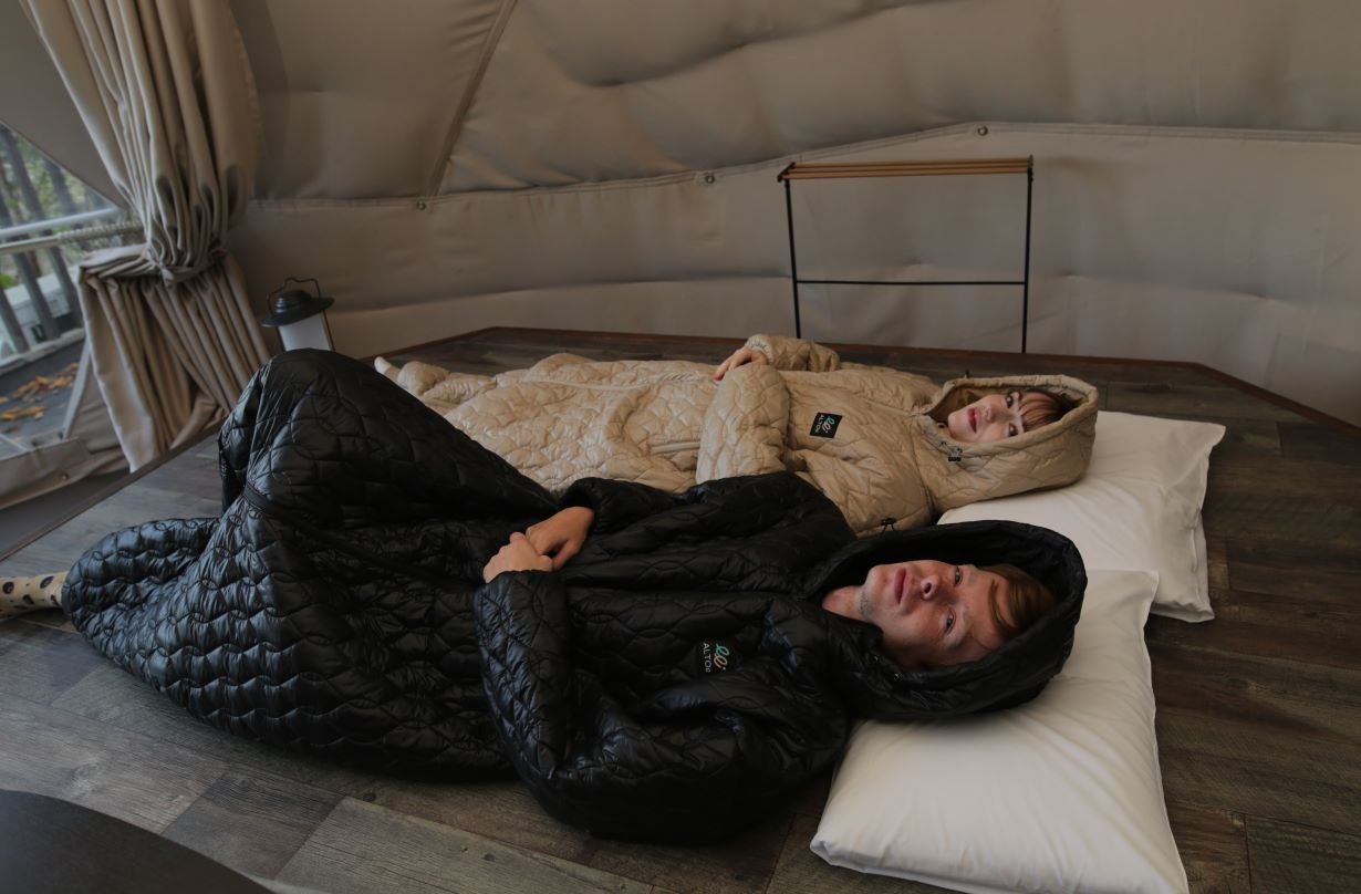 防災・在宅・節電の寒さ対策に】軽量×極暖、着る寝袋『ムササビー