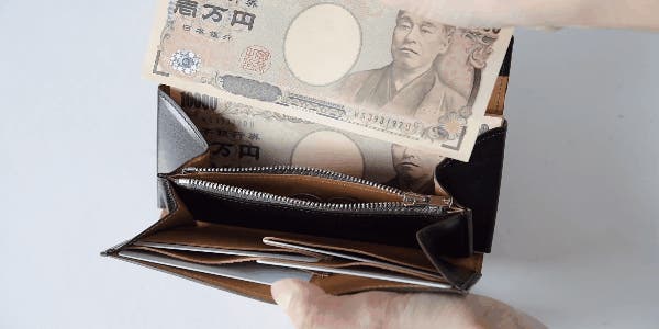 財布職人が最小の限界に挑んだフラップ財布「ルガトーレザーで作る極小