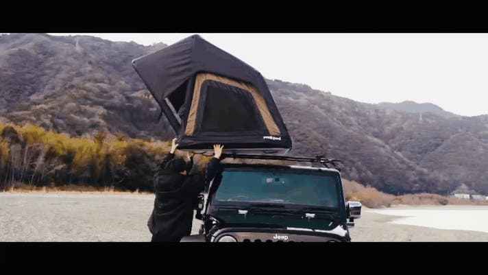 超軽量！車上＆地上にも簡単設置！バッグに入れて持ち運べる本格ルーフ