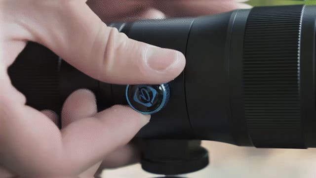 プロ級ズームをあなたのスマホで！遠くの笑顔を逃さず撮影20-60倍可変