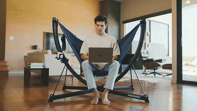 3秒で広がる、極上くつろぎ空間｜anymaka ポータブルスウィングチェア