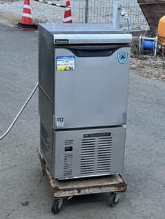 ダイワ DRI-25LME1 25kg 全自動製氷機 - メルカリ