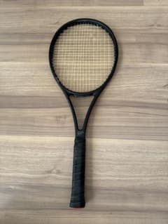 ロジャー・フェデラー サイン入り プロスタッフ - メルカリ