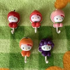 ハローキティ フルーツマグネットフック なっちゃん - メルカリ