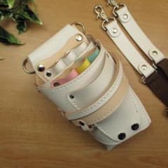 ホワイト＆カラフル 6丁差し 本革シザーケース SCA-100/CWE - メルカリ